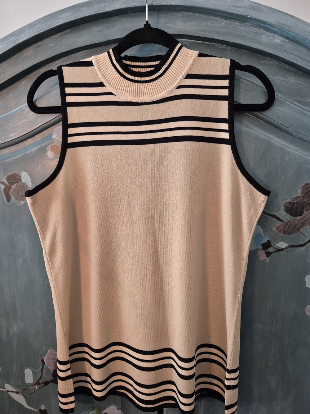 Misook Sleeveless Mock Neck Striped Knit Top - Beige/Black